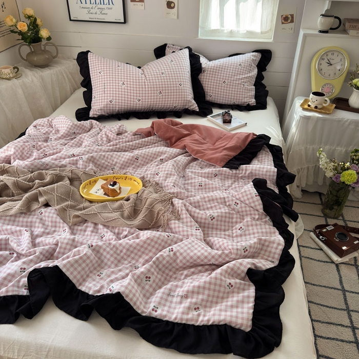 91家纺网 家纺一手货源 找家纺 梵克保罗 2025新款法式赫本风夏被 樱格小径