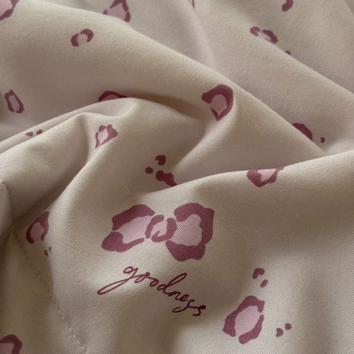 91家纺网 家纺一手货源 找家纺 梵克保罗 2025新款法式赫本风夏被 性感豹纹