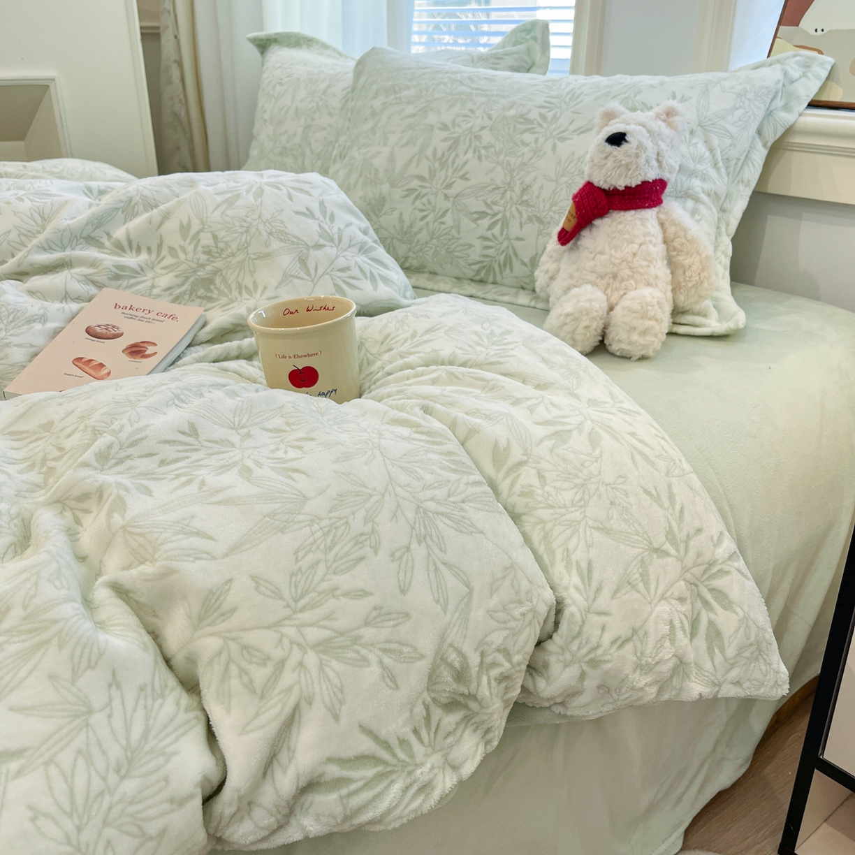 91家纺网 家纺一手货源 找家纺 慕尚家纺 2025新款双色立体雕花牛奶绒单被套 罗文绿