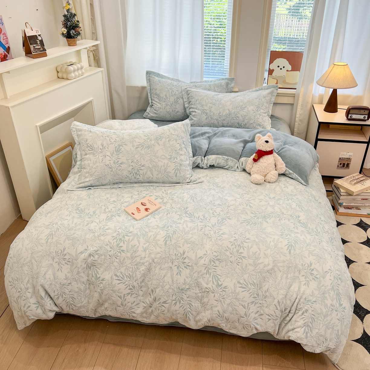 91家纺网 家纺一手货源 找家纺 慕尚家纺 2025新款双色立体雕花牛奶绒四件套 罗文蓝