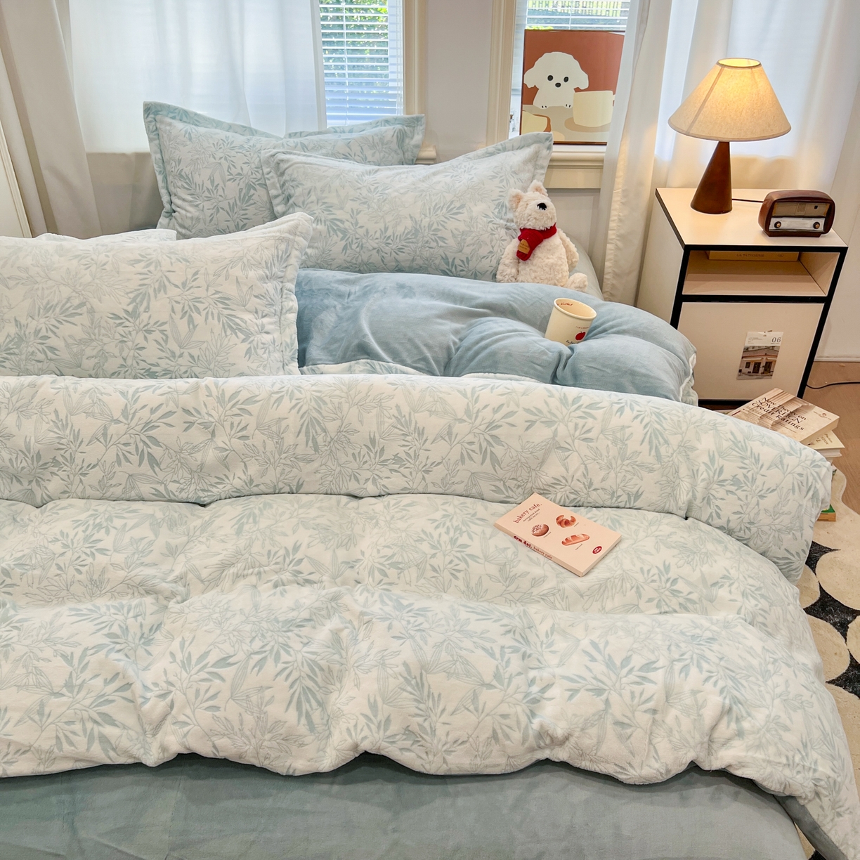 91家纺网 家纺一手货源 找家纺 慕尚家纺 2025新款双色立体雕花牛奶绒四件套 罗文蓝