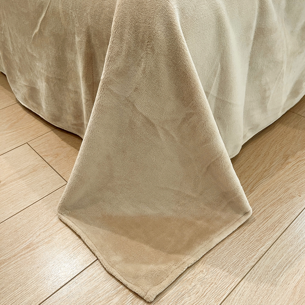 91家纺网 家纺一手货源 找家纺 慕尚家纺 2025新款双色立体雕花牛奶绒单被套 茉莉花