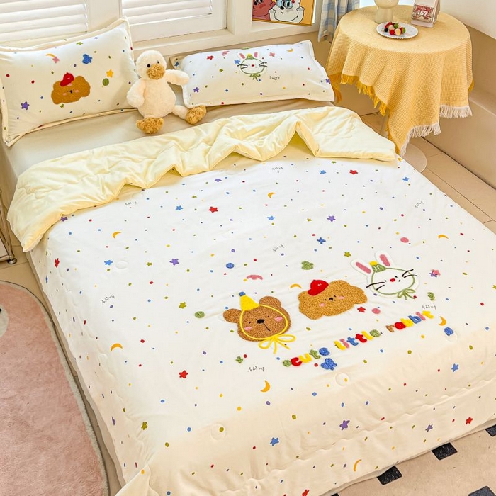 91家纺网 家纺一手货源 找家纺 梵克保罗 2025新款亲肤可爱毛巾绣夏被-场景一 萌趣混搭