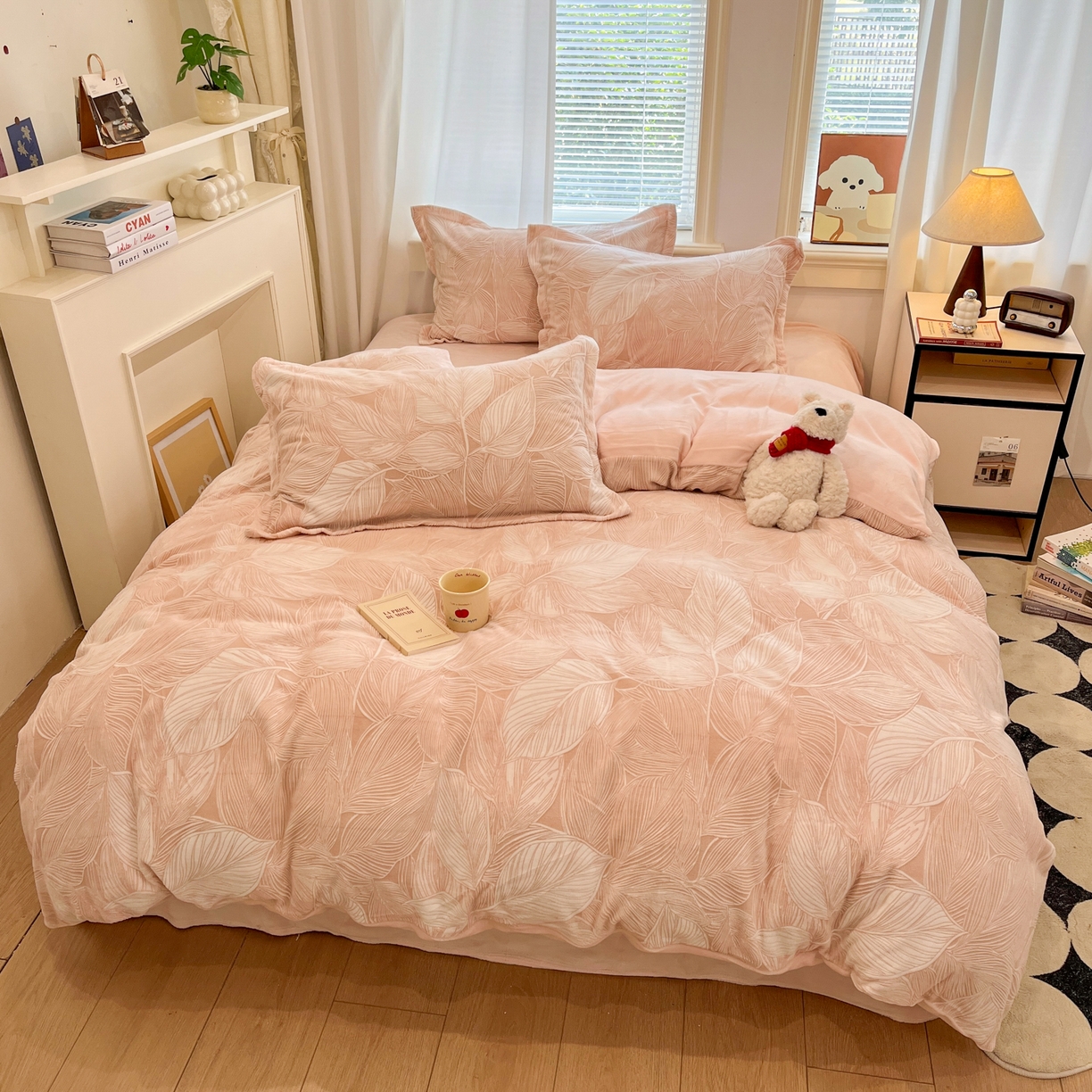 91家纺网 家纺一手货源 找家纺 慕尚家纺 2025新款双色立体雕花牛奶绒单被套 羽翼粉