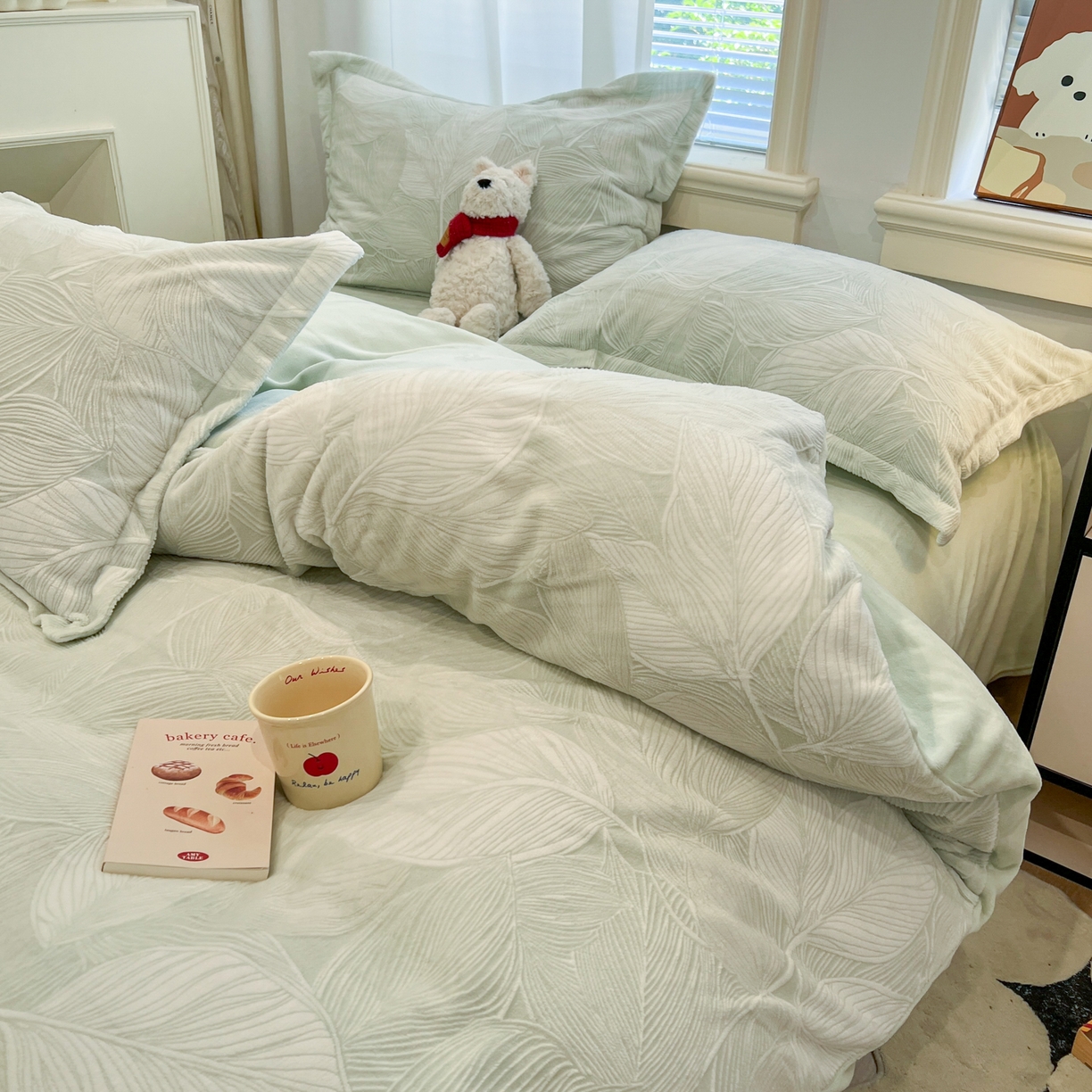 91家纺网 家纺一手货源 找家纺 慕尚家纺 2025新款双色立体雕花牛奶绒单被套 羽翼绿