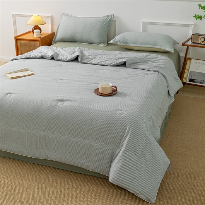 91家纺网 家纺一手货源 找家纺 梵克保罗 2025新款时尚简约条纹款夏被 条纹-石青