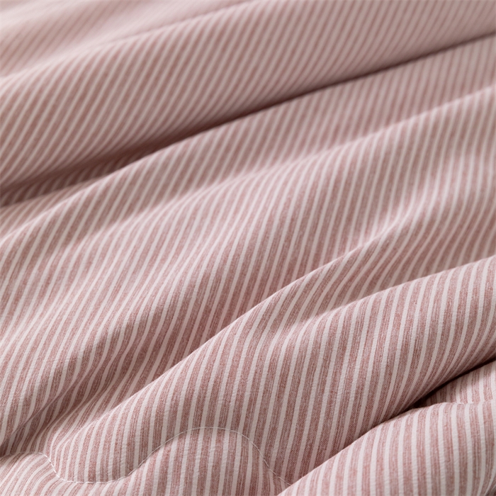 91家纺网 家纺一手货源 找家纺 （总）梵克保罗 2025新款时尚简约条纹款夏被