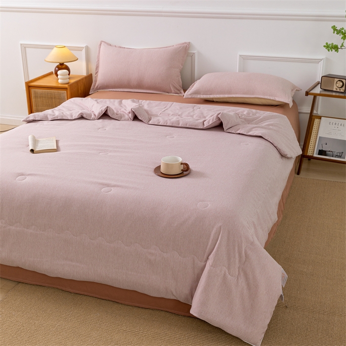 91家纺网 家纺一手货源 找家纺 梵克保罗 2025新款时尚简约条纹款夏被 条纹-豆咖