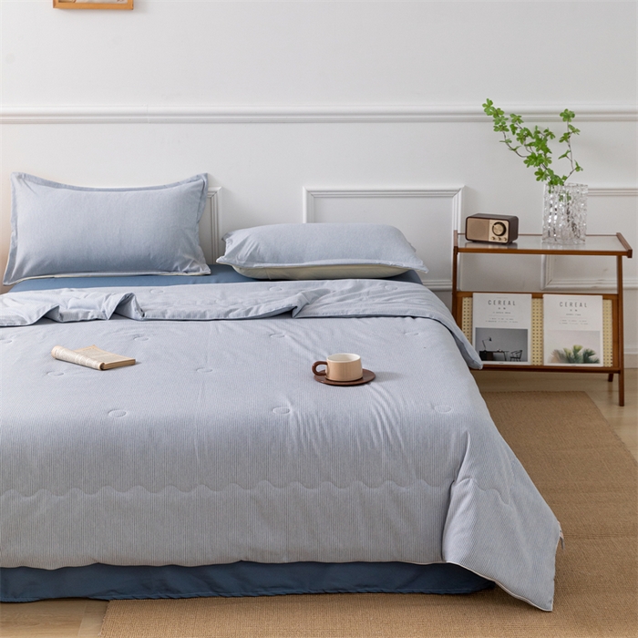 91家纺网 家纺一手货源 找家纺 梵克保罗 2025新款时尚简约条纹款夏被 条纹-海兰