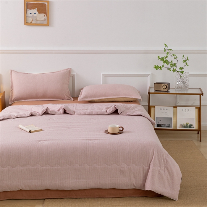 91家纺网 家纺一手货源 找家纺 （总）梵克保罗 2025新款时尚简约条纹款夏被