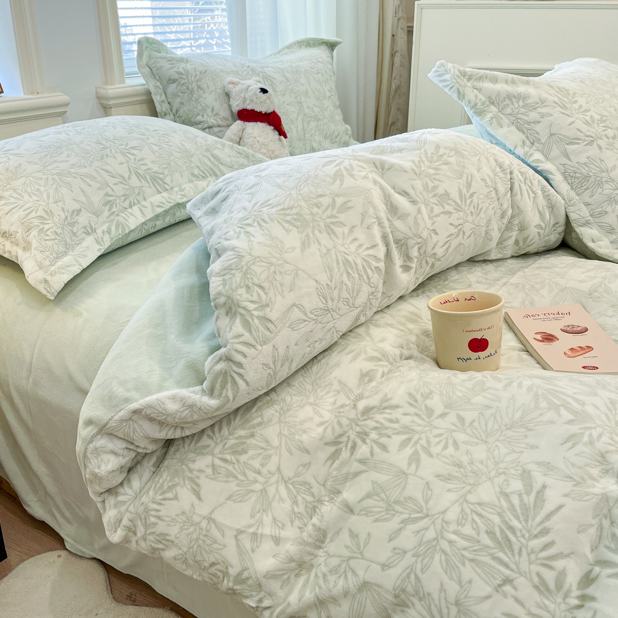 91家纺网 家纺一手货源 找家纺 慕尚家纺 2025新款双色立体雕花牛奶绒四件套 罗文绿