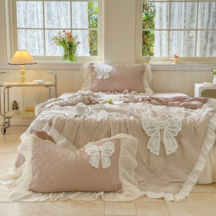 91家纺网 家纺一手货源 找家纺 梵克保罗 2025新款雪纺床盖夏被四件套 奶茶色