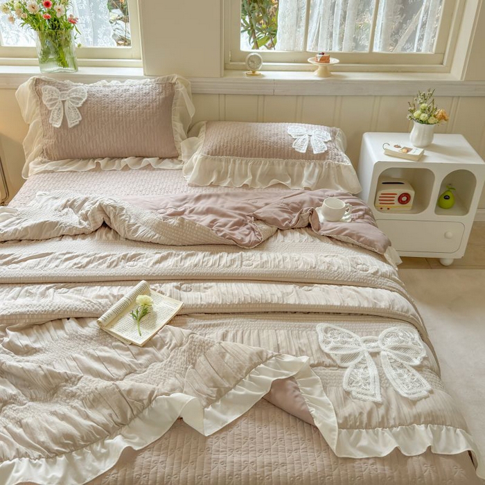 91家纺网 家纺一手货源 找家纺 梵克保罗 2025新款雪纺床盖夏被四件套 奶茶色