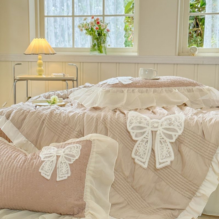 91家纺网 家纺一手货源 找家纺 梵克保罗 2025新款雪纺床盖夏被四件套 奶茶色