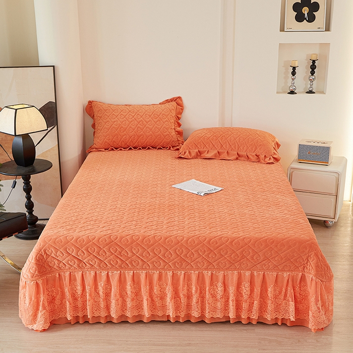 91家纺网 家纺一手货源 找家纺 （总）程百万家纺 2025新款素色婴儿绒蕾丝床盖牛奶绒加厚床盖