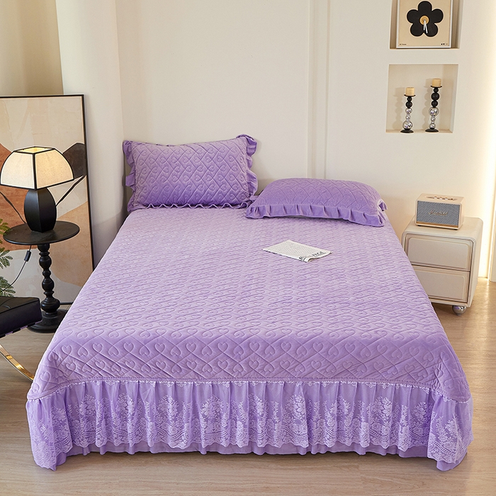 91家纺网 家纺一手货源 找家纺 （总）程百万家纺 2025新款素色婴儿绒蕾丝床盖牛奶绒加厚床盖