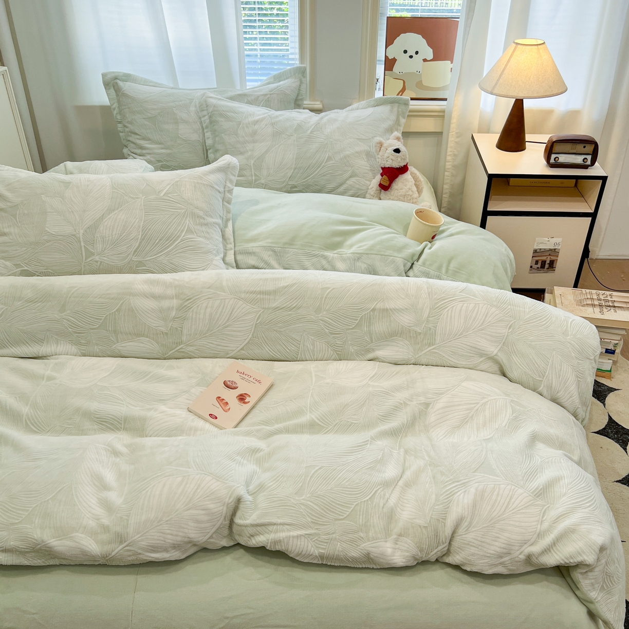 91家纺网 家纺一手货源 找家纺 慕尚家纺 2025新款双色立体雕花牛奶绒四件套 羽翼绿