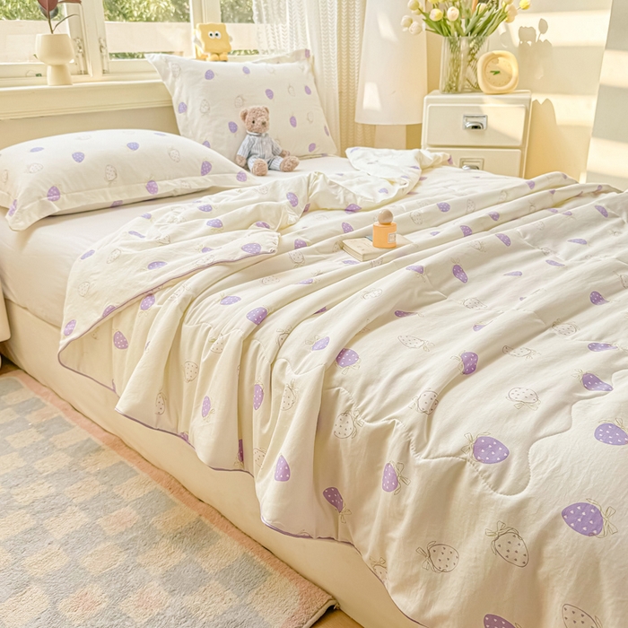 91家纺网 家纺一手货源 找家纺 梵克保罗 2025春夏新款优芙棉单夏被被子被芯 草莓