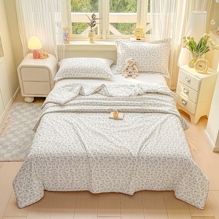 91家纺网 家纺一手货源 找家纺 梵克保罗 2025春夏新款优芙棉单夏被被子被芯 花梦里