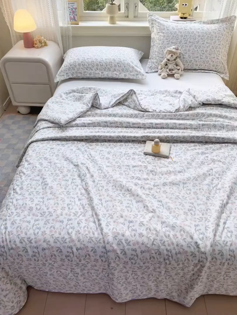 91家纺网 家纺一手货源 找家纺 梵克保罗 2025春夏新款优芙棉单夏被被子被芯 花梦里