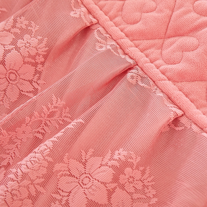 91家纺网 家纺一手货源 找家纺 （总）程百万家纺 2025新款素色婴儿绒蕾丝床盖牛奶绒加厚床盖