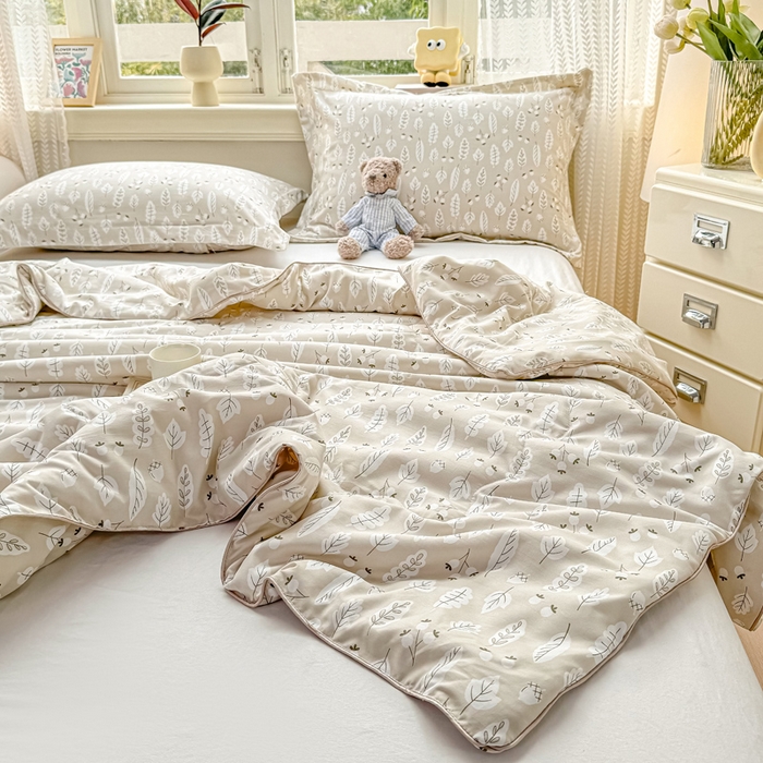 91家纺网 家纺一手货源 找家纺 梵克保罗 2025春夏新款优芙棉单夏被被子被芯 叶语