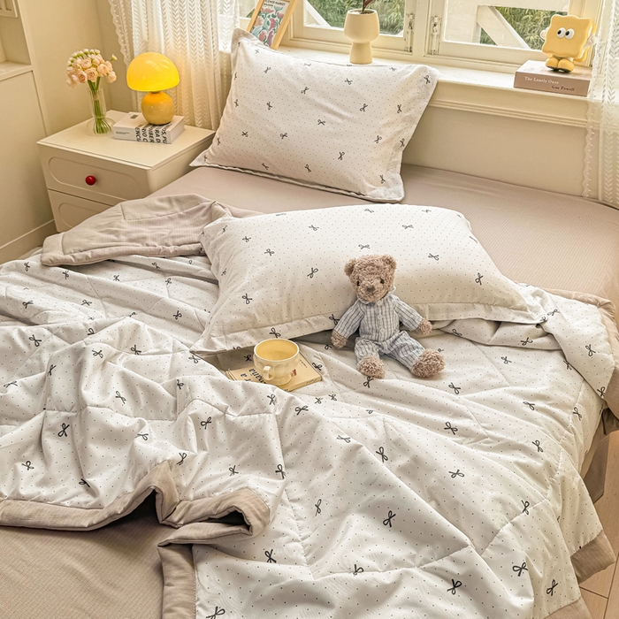 91家纺网 家纺一手货源 找家纺 梵克保罗 2025新款印花单夏被被子被芯夏被四件套 幸运蝴蝶结