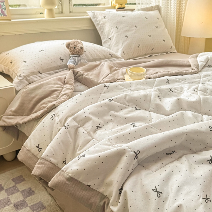 91家纺网 家纺一手货源 找家纺 梵克保罗 2025新款印花单夏被被子被芯夏被四件套 幸运蝴蝶结