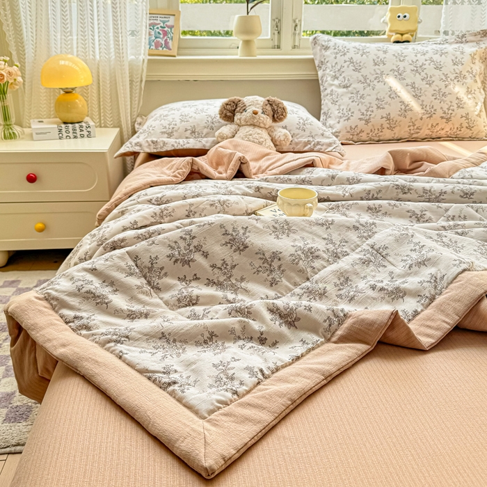 91家纺网 家纺一手货源 找家纺 梵克保罗 2025新款印花单夏被被子被芯夏被四件套 花满天