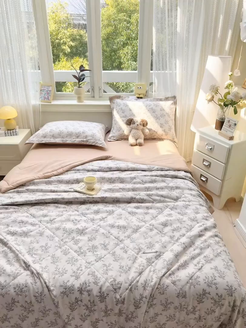 91家纺网 家纺一手货源 找家纺 梵克保罗 2025新款印花单夏被被子被芯夏被四件套 花满天