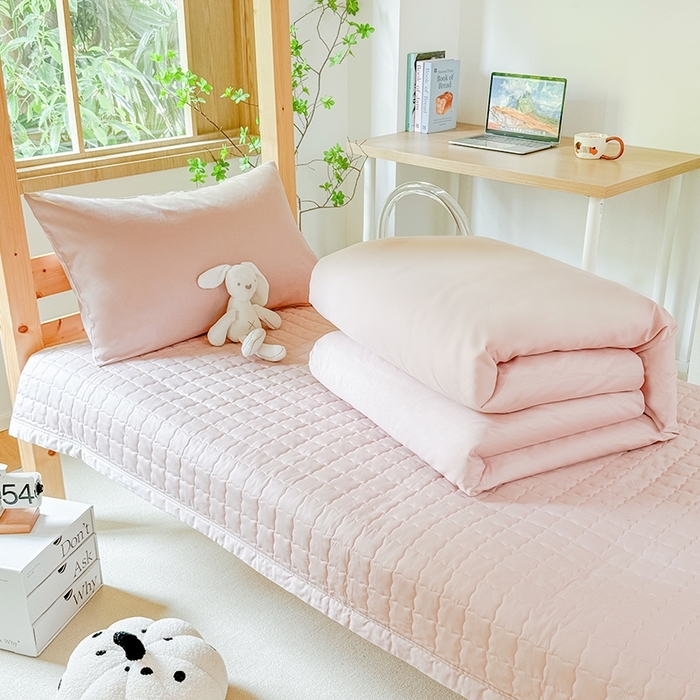 91家纺网 家纺一手货源 找家纺 （总）拾物记 2025新款13372全棉纯棉加厚床盖学生宿舍三件套上下铺三件套