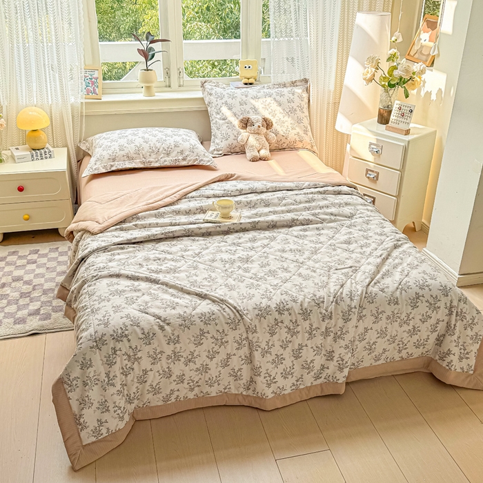 91家纺网 家纺一手货源 找家纺 梵克保罗 2025新款印花单夏被被子被芯夏被四件套 花满天