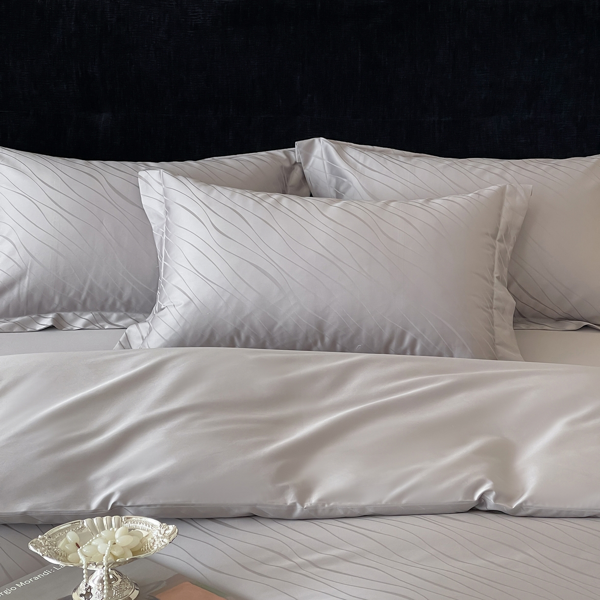 91家纺网 家纺一手货源 找家纺 栩裕纺织 2025新款长绒棉提花最新款单品 布兰卡-高级灰