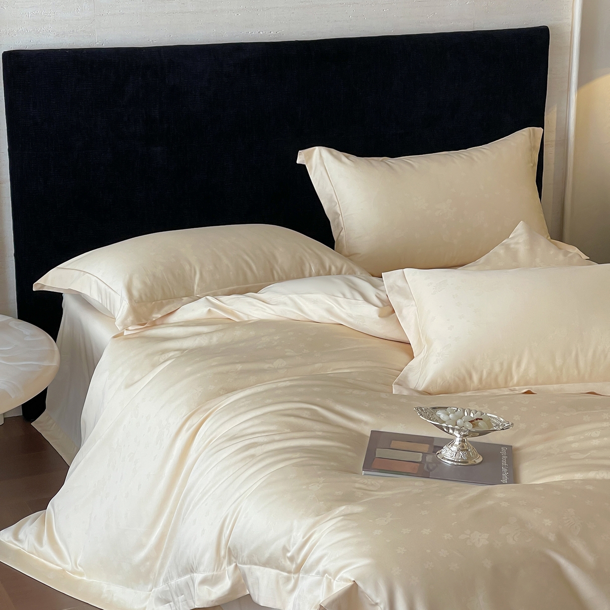 91家纺网 家纺一手货源 找家纺 栩裕纺织 2025新款长绒棉提花最新款单品 朵芙-浅香槟