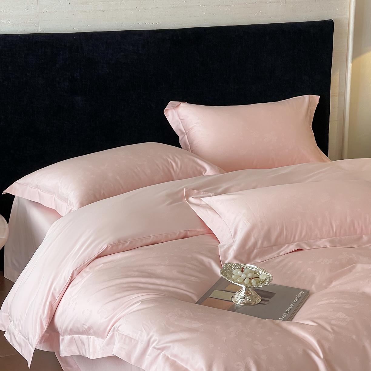 91家纺网 家纺一手货源 找家纺 栩裕纺织 2025新款长绒棉提花最新款单品 朵芙-仙桃粉