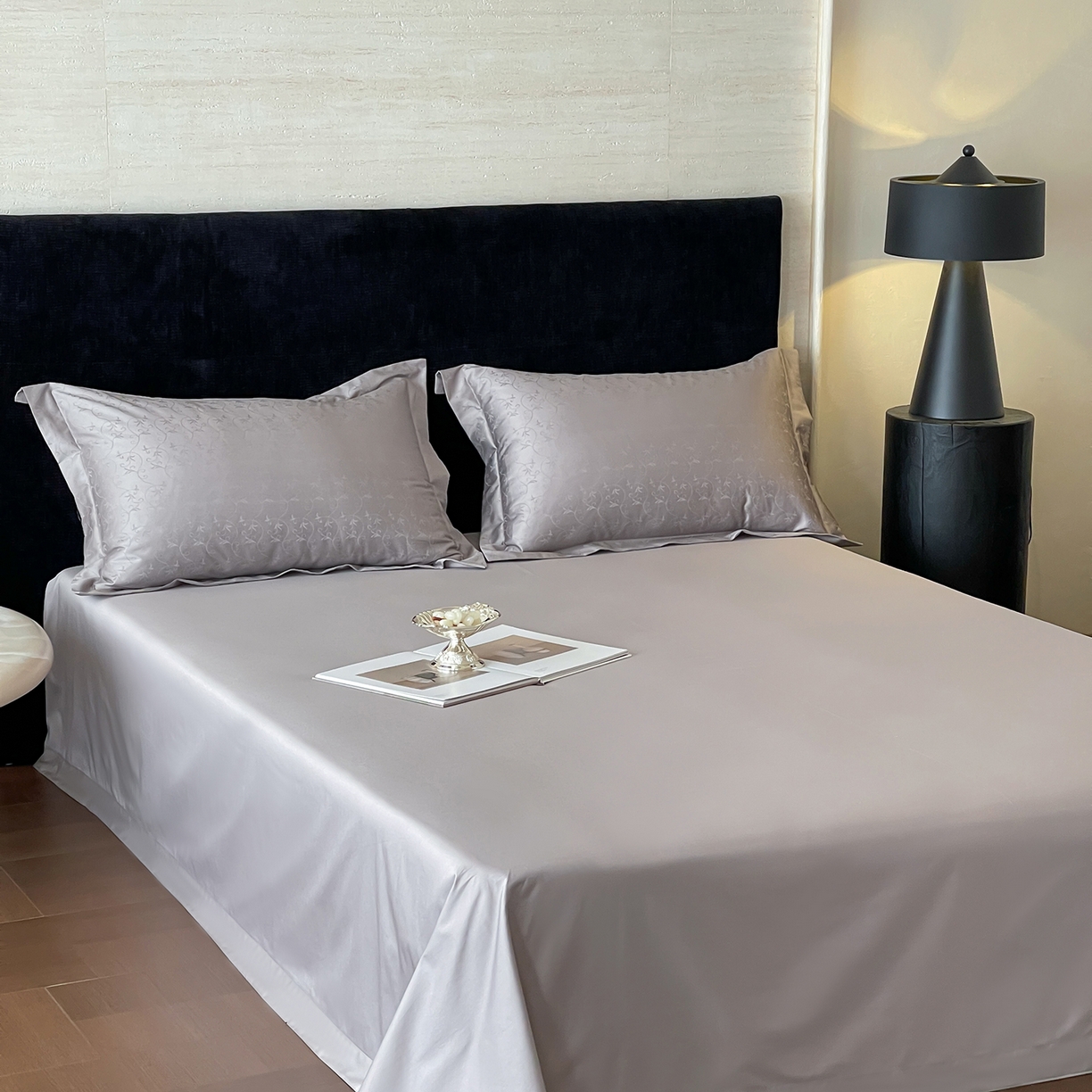 91家纺网 家纺一手货源 找家纺 栩裕纺织 2025新款长绒棉提花最新款单品 克洛伊-高级灰