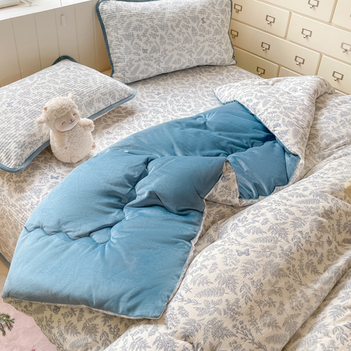 91家纺网 家纺一手货源 找家纺 （总）老帅的工厂店 2025新款A类云感懒人冬季一体被被子被芯床盖四件套