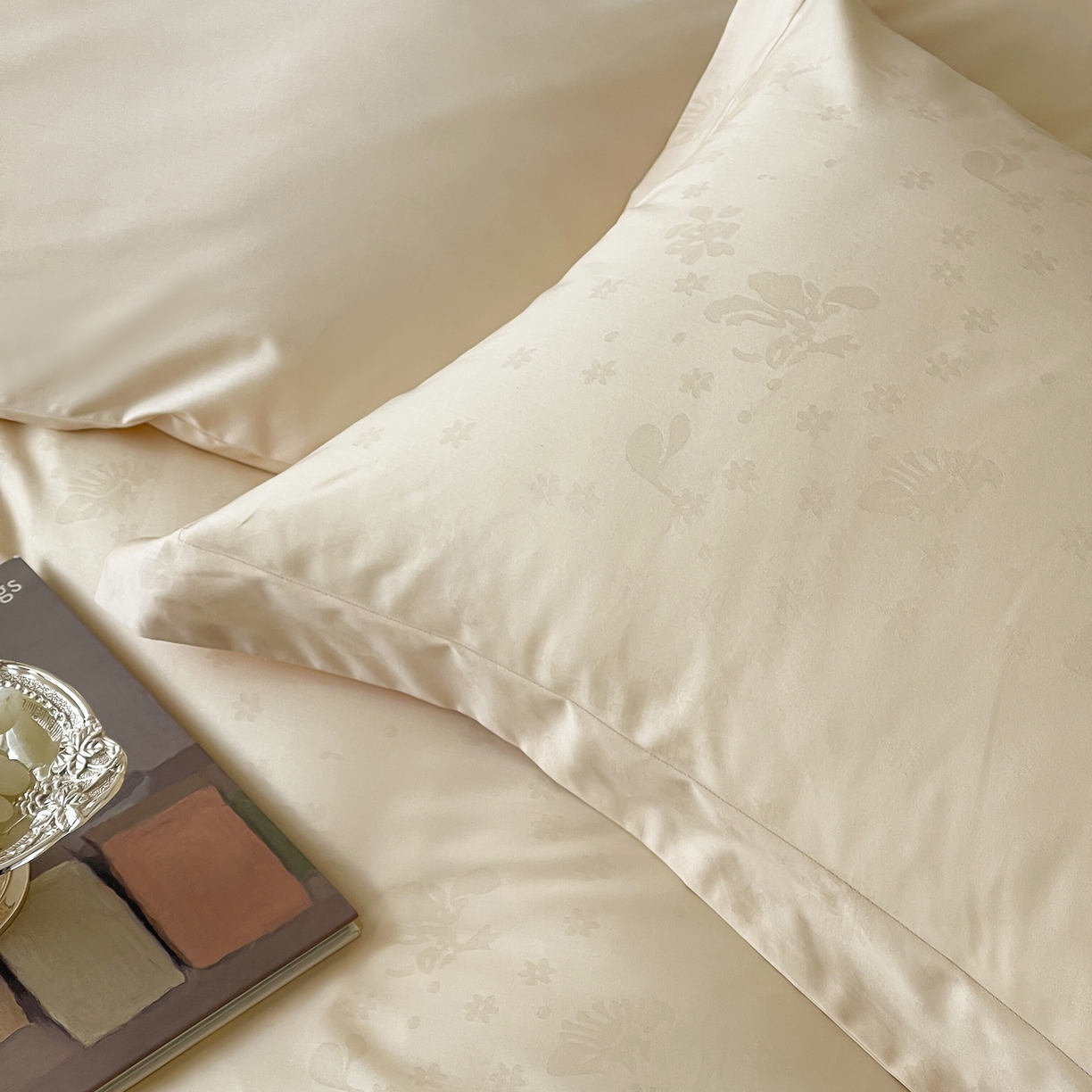 91家纺网 家纺一手货源 找家纺 栩裕纺织 2025新款长绒棉提花最新款单品四件套 朵芙-浅香槟