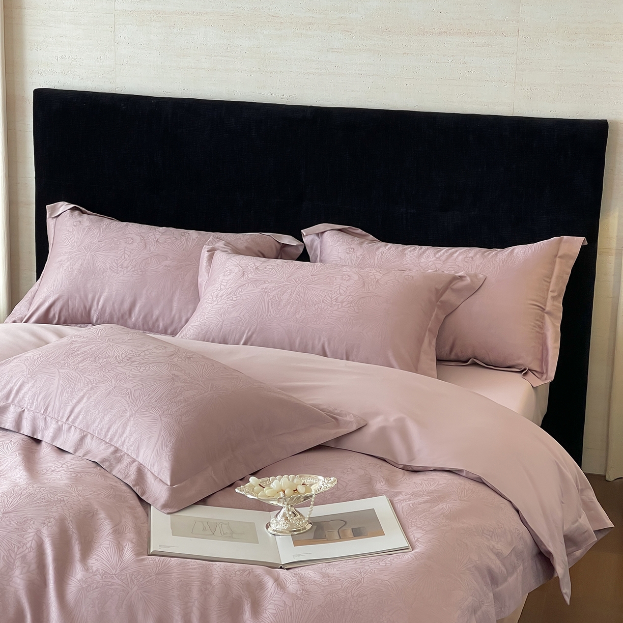 91家纺网 家纺一手货源 找家纺 栩裕纺织 2025新款长绒棉提花最新款单品 洛园-莫奈紫