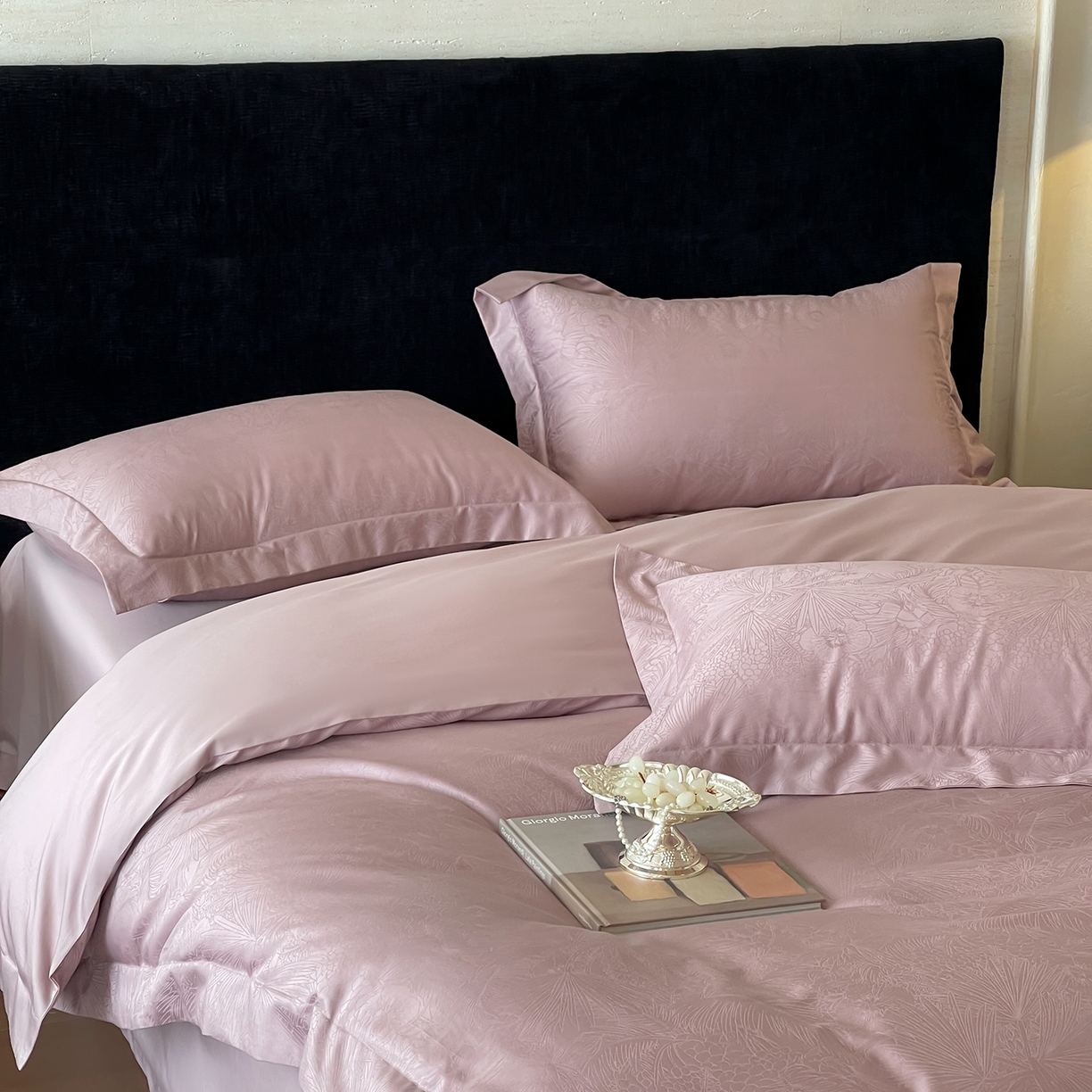 91家纺网 家纺一手货源 找家纺 栩裕纺织 2025新款长绒棉提花最新款单品 洛园-莫奈紫