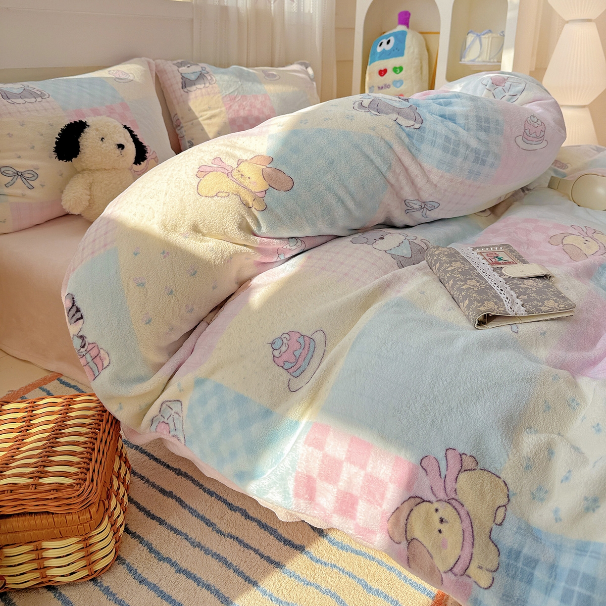 91家纺网 家纺一手货源 找家纺 耀悦家纺 2025新款牛奶绒小清新高克重ins风卡通四件套 礼物起司猫咪