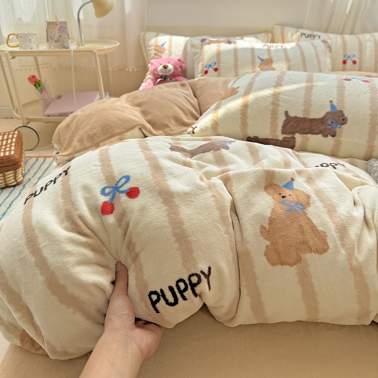 91家纺网 家纺一手货源 找家纺 （总）耀悦家纺 2025新款牛奶绒小清新高克重ins风卡通四件套