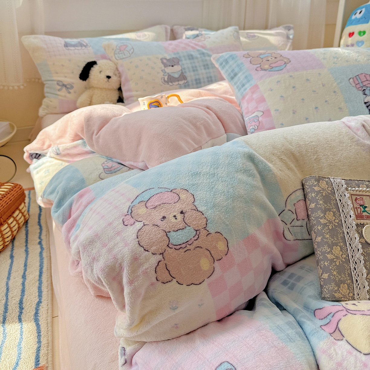 91家纺网 家纺一手货源 找家纺 耀悦家纺 2025新款牛奶绒小清新高克重ins风卡通四件套 礼物起司猫咪