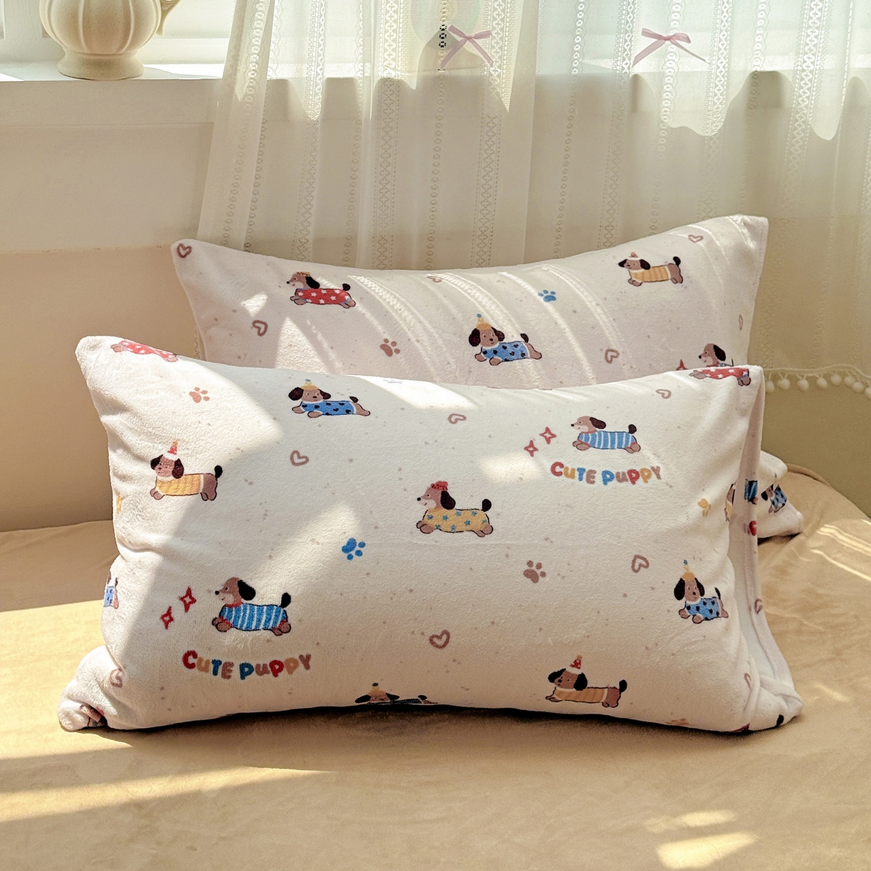 91家纺网 家纺一手货源 找家纺 耀悦家纺 2025新款牛奶绒小清新高克重ins风卡通四件套 星光腊肠狗