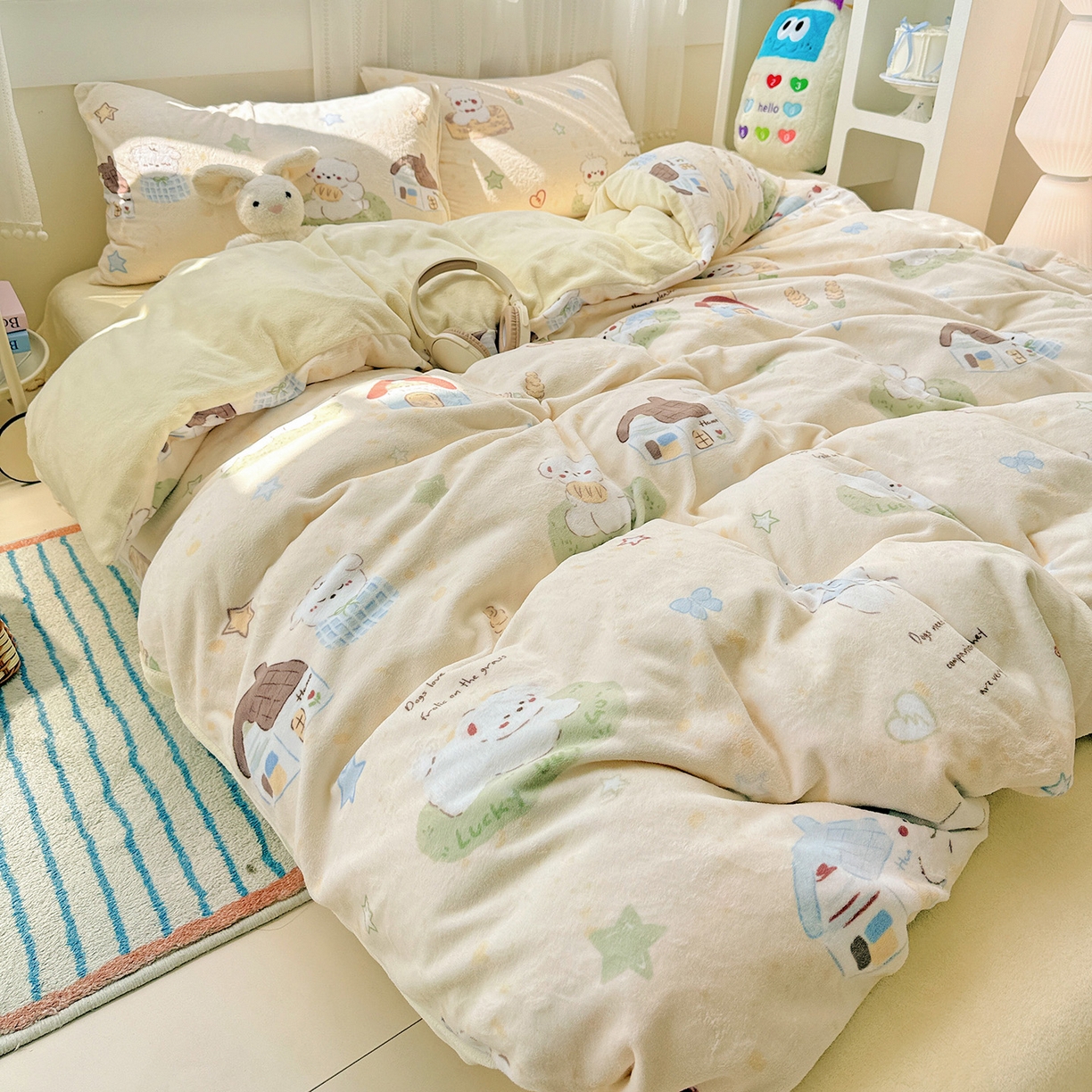 91家纺网 家纺一手货源 找家纺 耀悦家纺 2025新款牛奶绒小清新高克重ins风卡通四件套 萌宠的田园生活