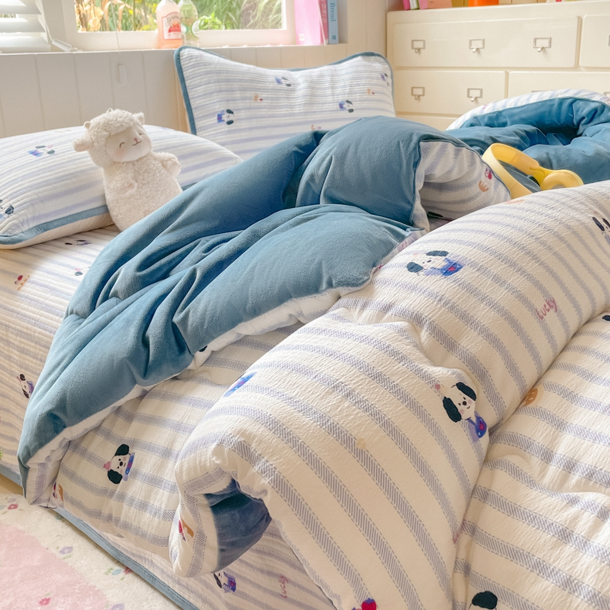 91家纺网 家纺一手货源 找家纺 老帅的工厂店 2025新款A类云感懒人冬季一体被被子被芯床盖四件套 可爱趴趴