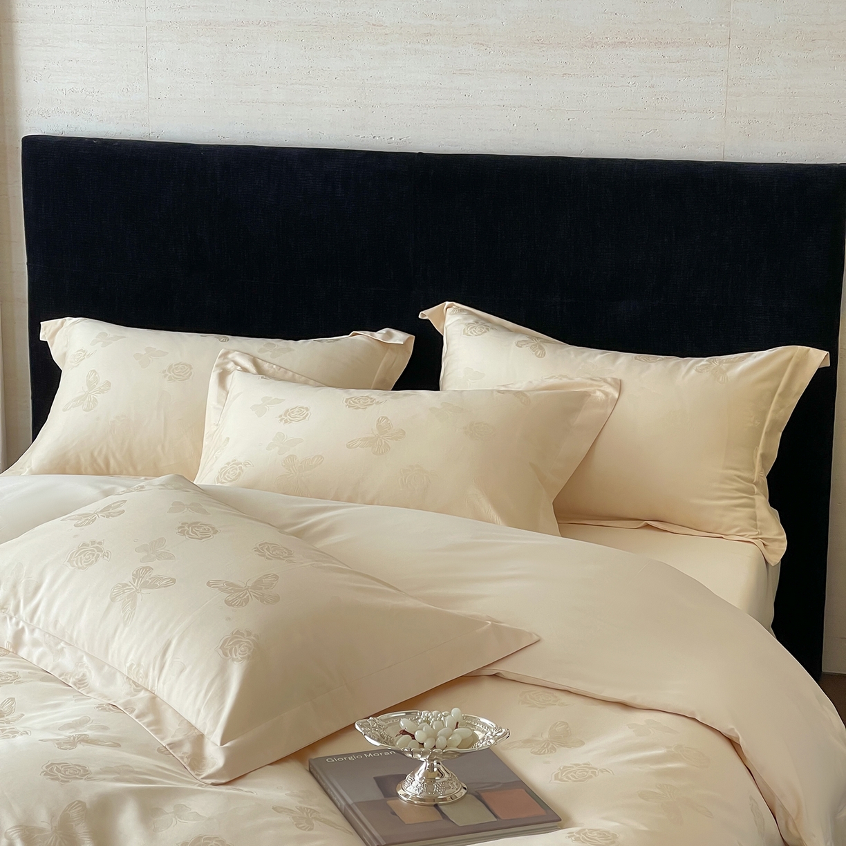 91家纺网 家纺一手货源 找家纺 栩裕纺织 2025新款长绒棉提花最新款单品四件套 花间集-浅香槟