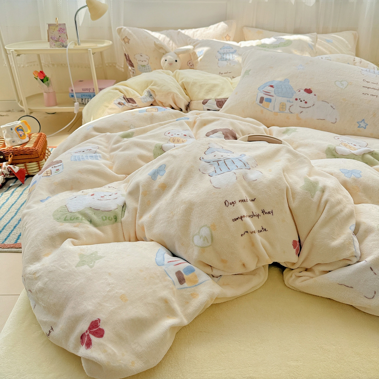 91家纺网 家纺一手货源 找家纺 耀悦家纺 2025新款牛奶绒小清新高克重ins风卡通四件套 萌宠的田园生活