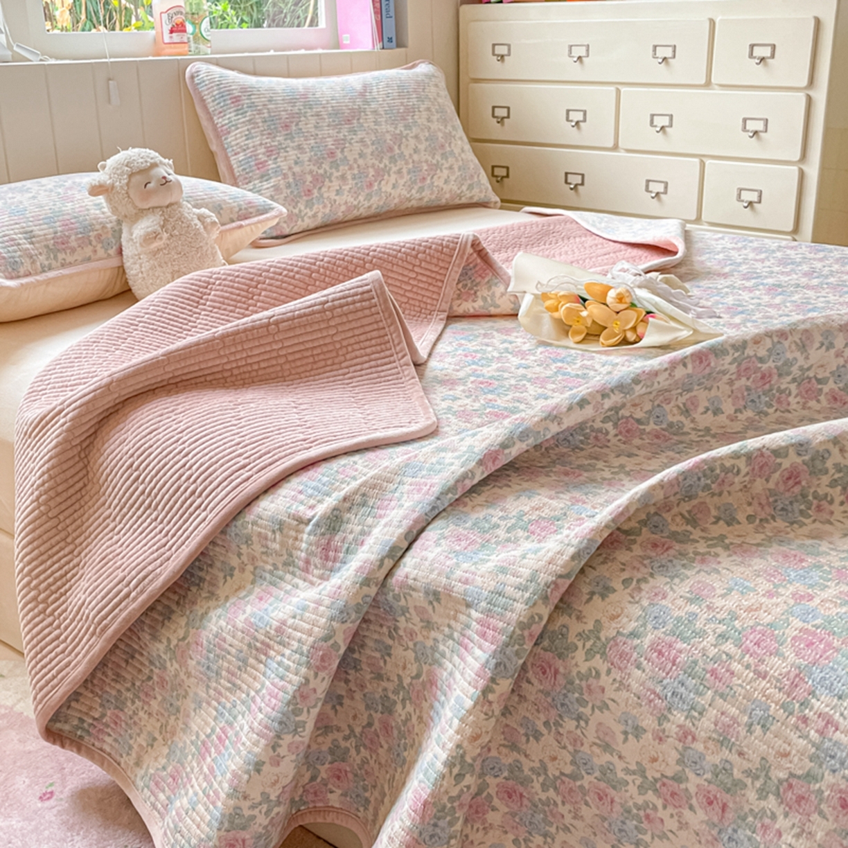 91家纺网 家纺一手货源 找家纺 老帅的工厂店 2025新款A类云感懒人冬季一体被被子被芯床盖四件套 花蔓