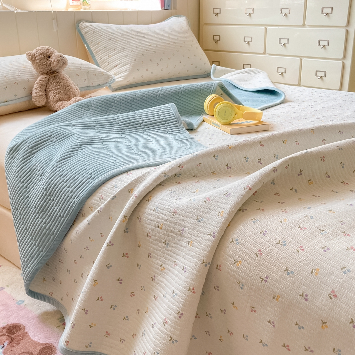 91家纺网 家纺一手货源 找家纺 老帅的工厂店 2025新款A类云感懒人冬季一体被被子被芯床盖四件套 樱桃味